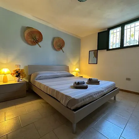 Magnolie-la Pineta A 100 M Dalla *