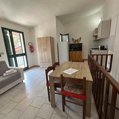 Magnolie-la Pineta A 100 M Dalla Apartamento *